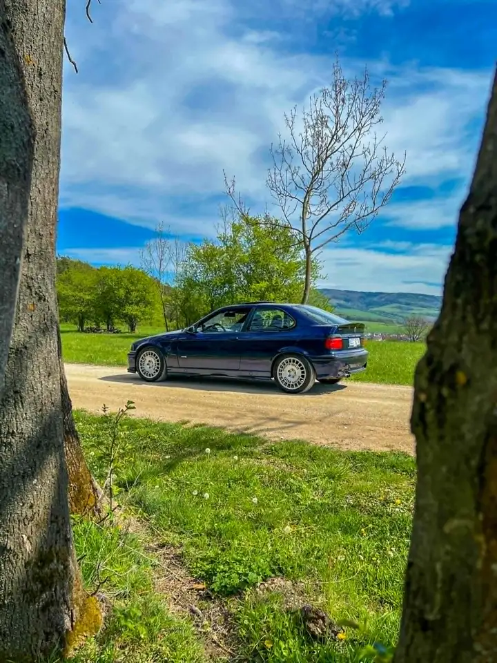 1998 BMW 323 323ti compact, photograph 12