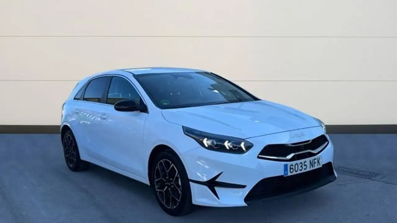 Kia Ceed / cee'd Tourer 1.0 T-GDi Style Edition 100 — photo 1 of 25