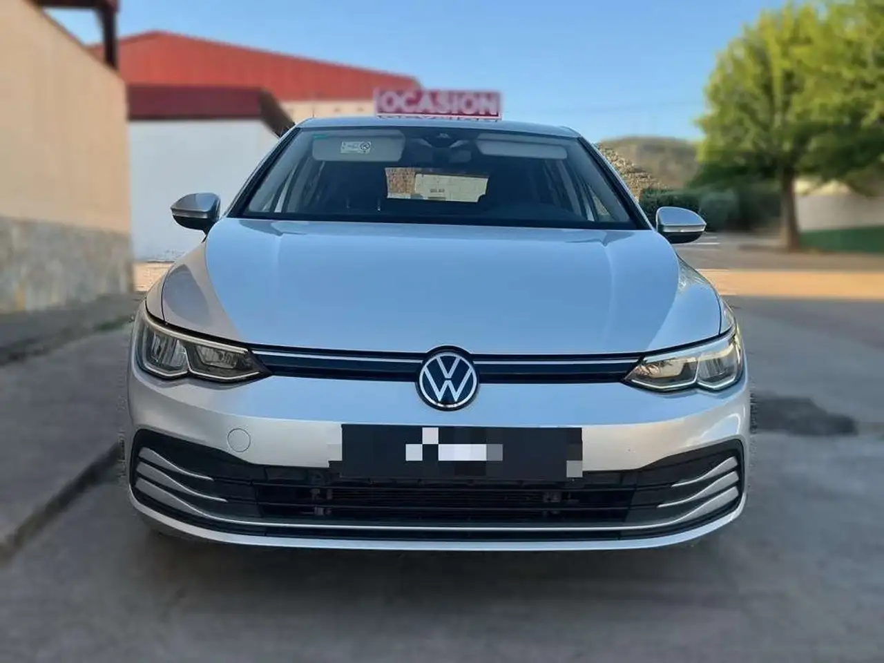 Volkswagen Golf Life 2.0 TDI 85kW (115CV) — photo 1 of 11