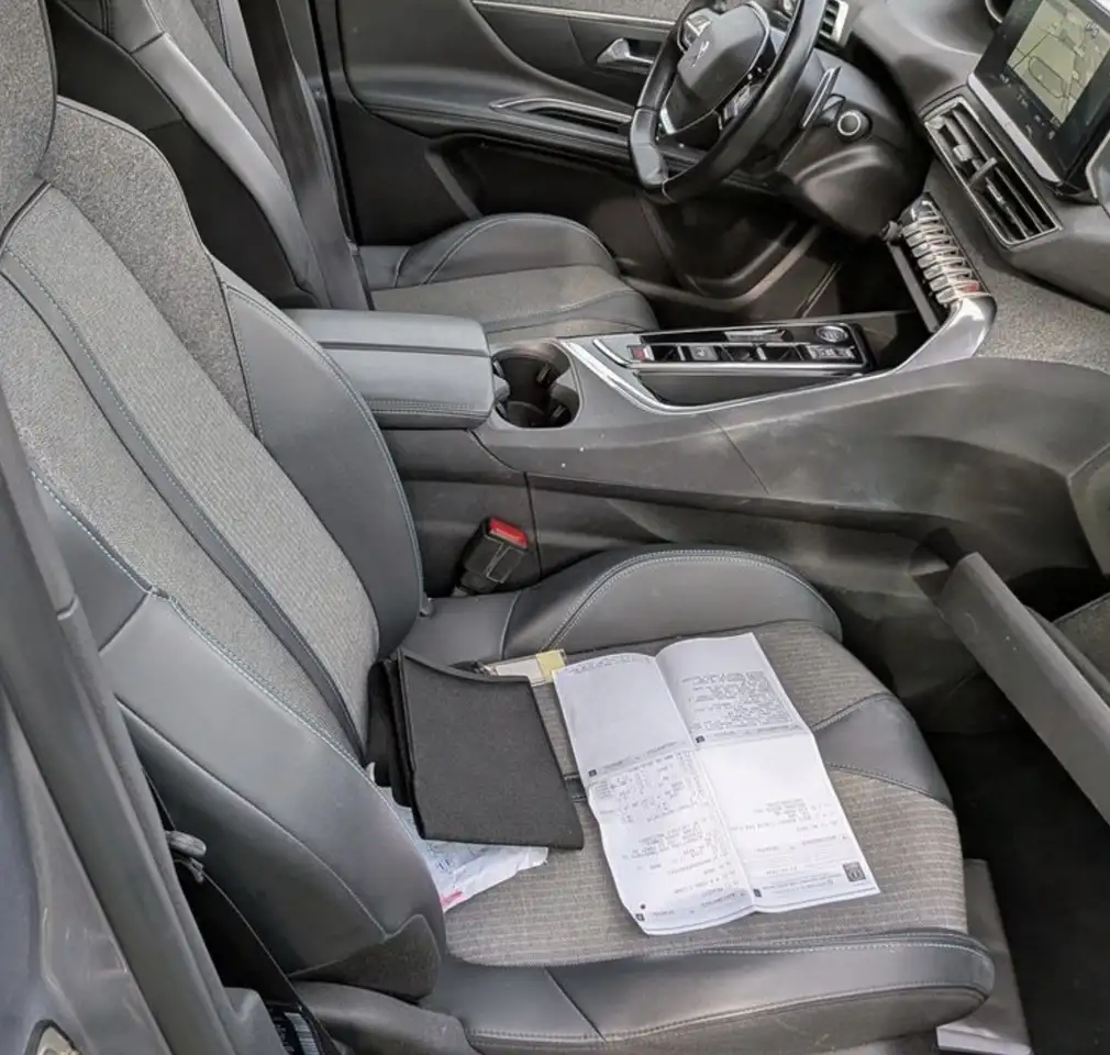 2023 Peugeot 3008 1.6 hybrid4 phev Allure Pack 300cv e-eat8, photograph 9