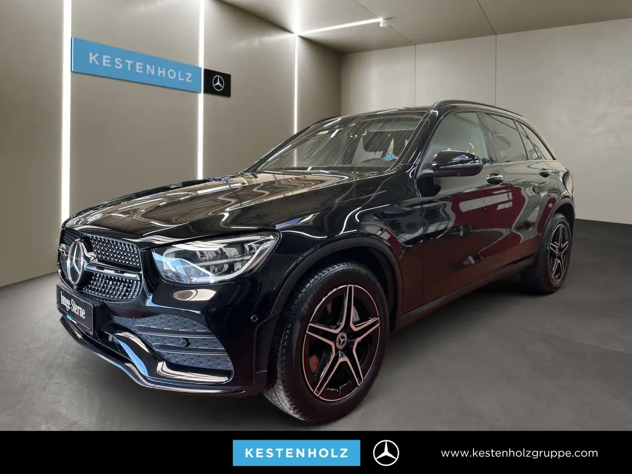 Mercedes-Benz GLC 220 d 4M AMG WideScreen Distr+ LED AHK Night — photo 1 of 22