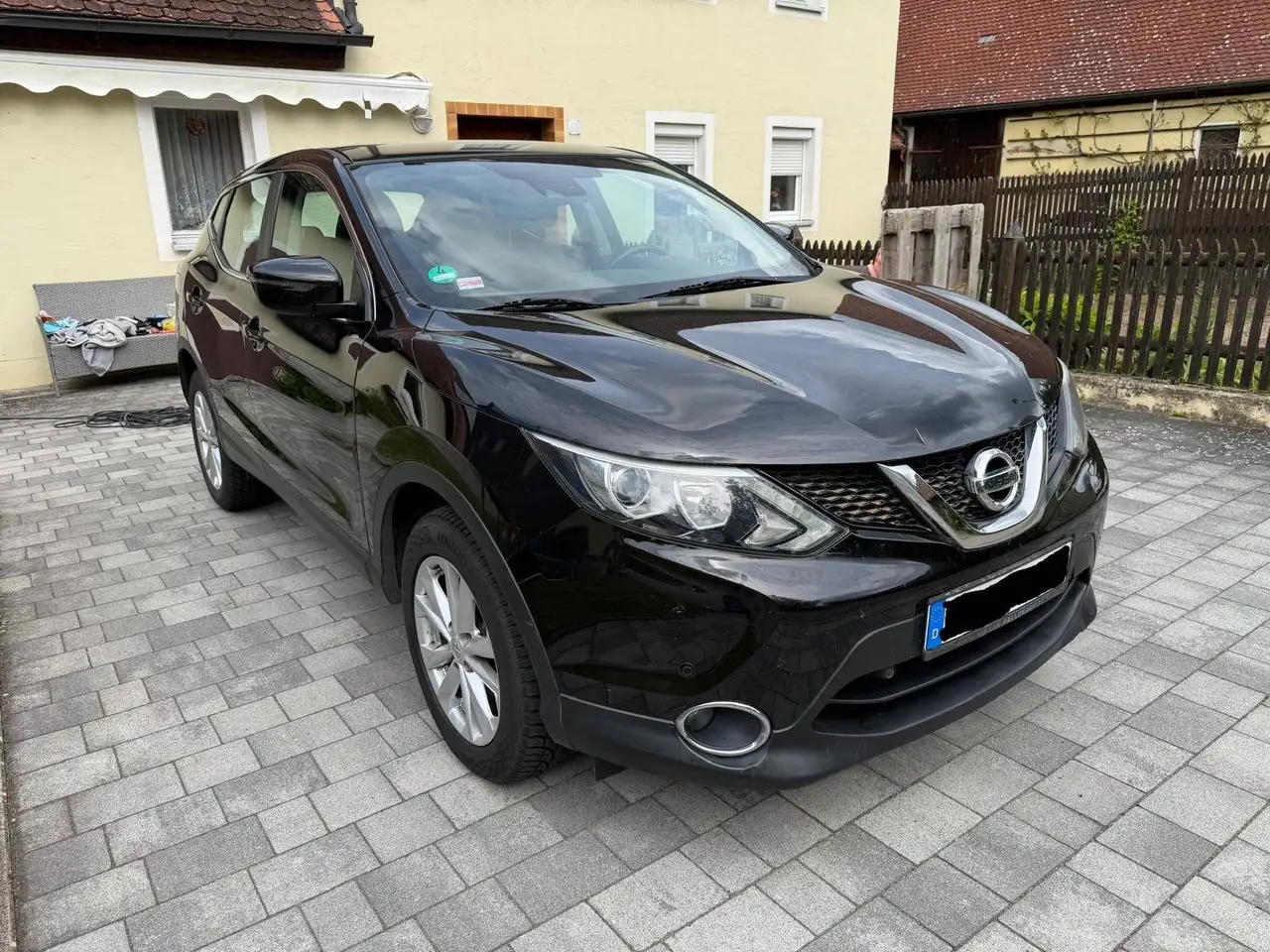 Nissan Qashqai Qashqai Diesel 1.6 dCi Xtronic ACENTA — photo 1 of 11