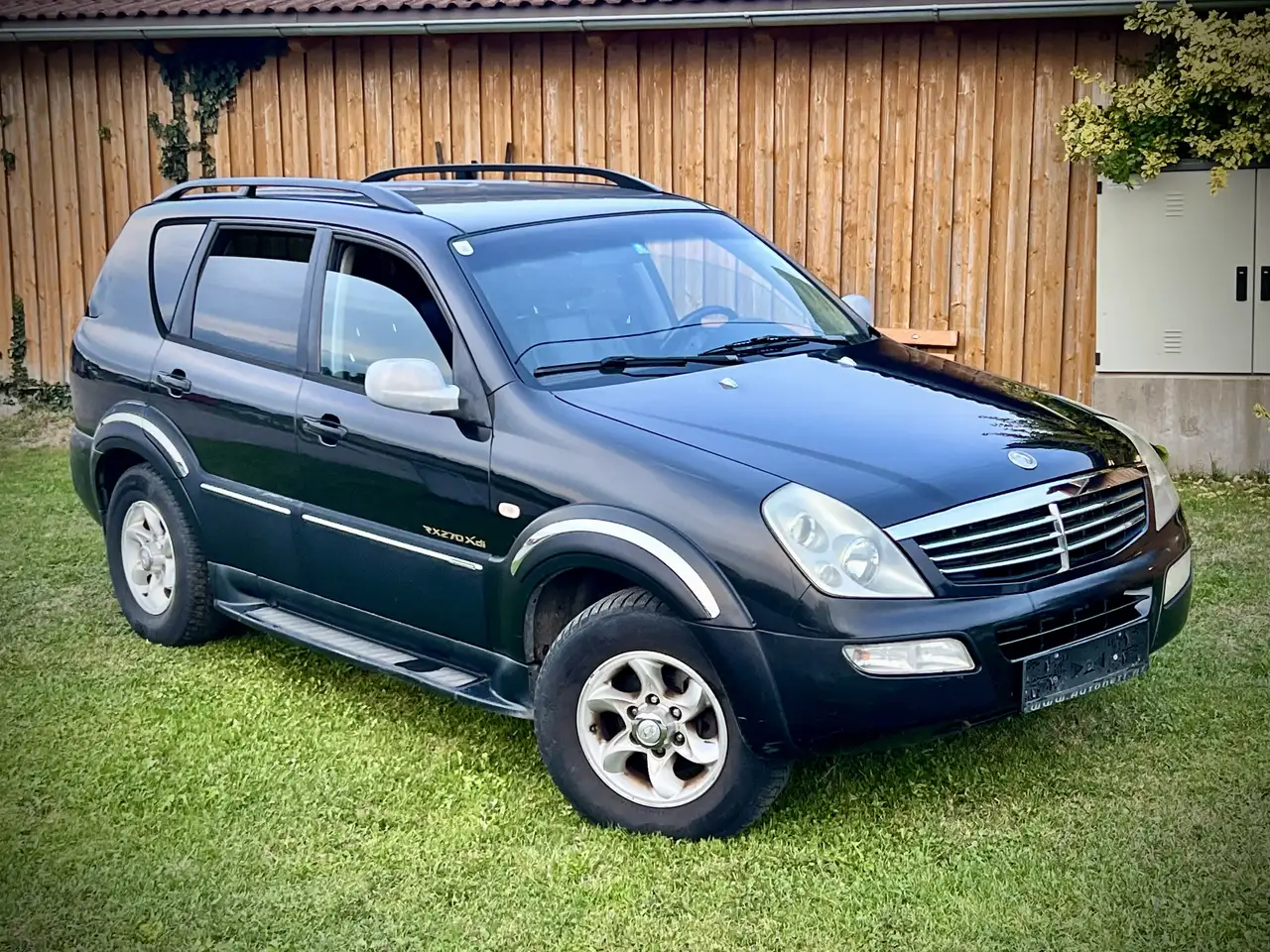 SsangYong Rexton 2,7 Xdi Comfort — photo 1 of 6
