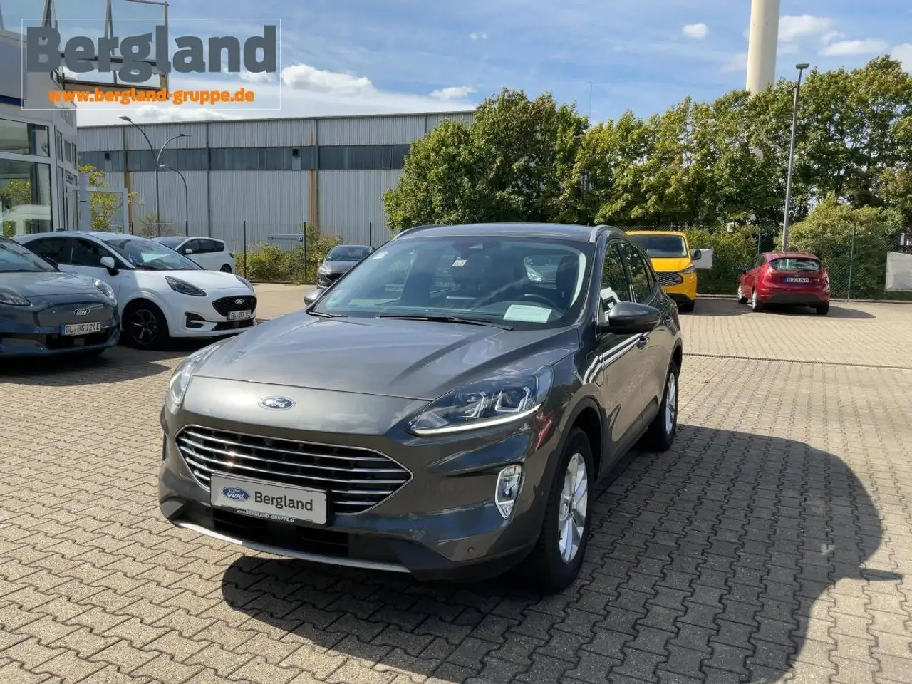 Ford Kuga Titanium Plug-in Hybrid 2,5l 165kW — photo 1 of 20