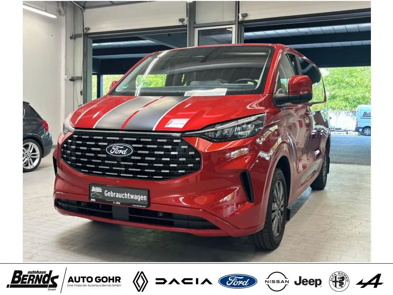 Ford Tourneo Custom 320 L1H1 VA Titanium AHK 8-SITZER SITZHZG. PDC GJR — photo 1 of 39