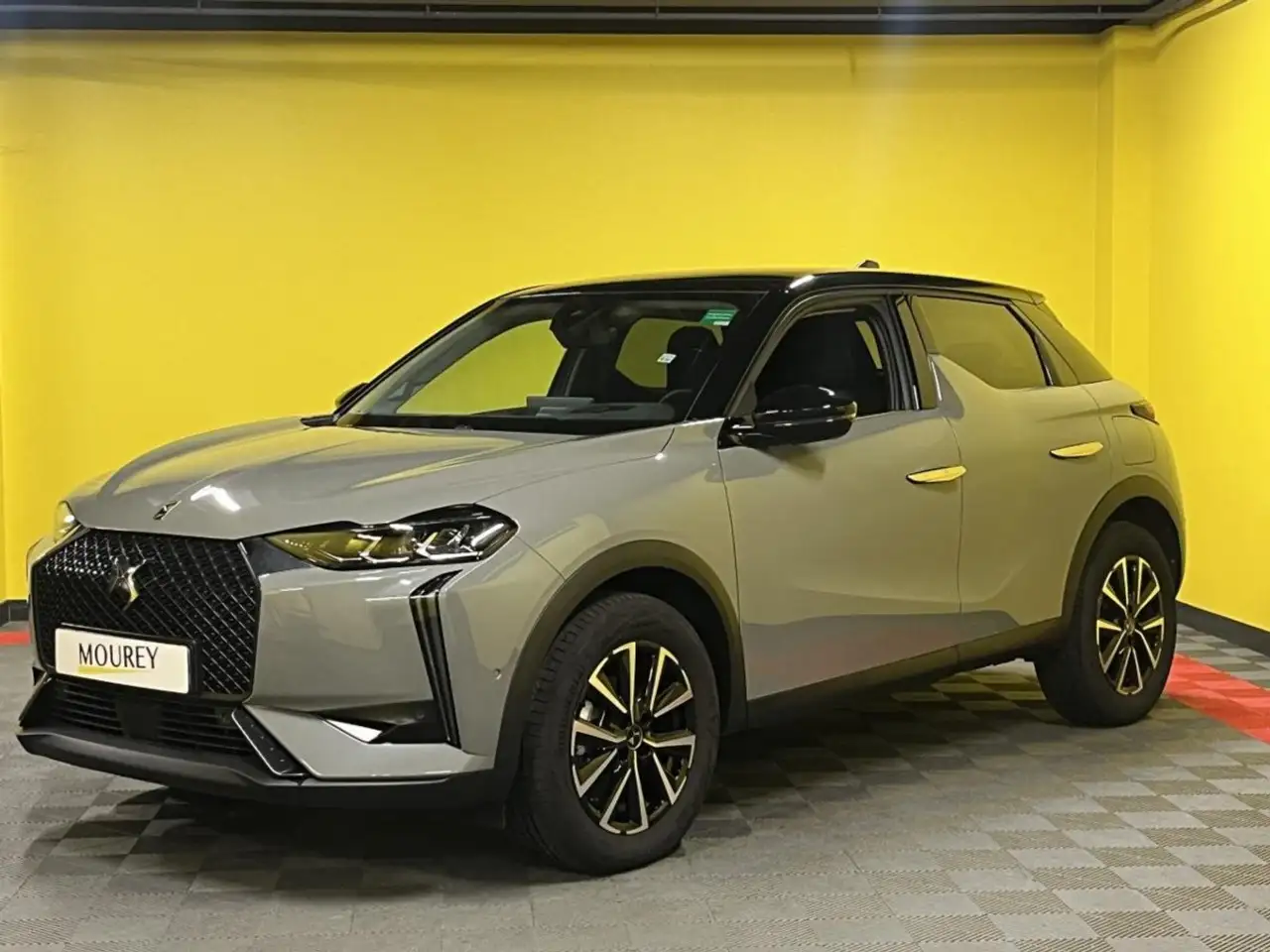 DS Automobiles DS 3 Crossback DS3 100 cv Bastille PHASE 2 GPS / CAMERA / AFFICHAGE TETE HAUTE — photo 1 of 40