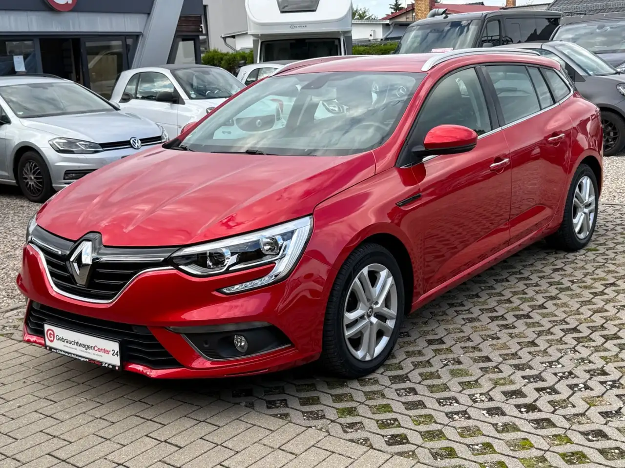 Renault Megane IV Grandtour Business Bose, Automatik, — photo 1 of 5