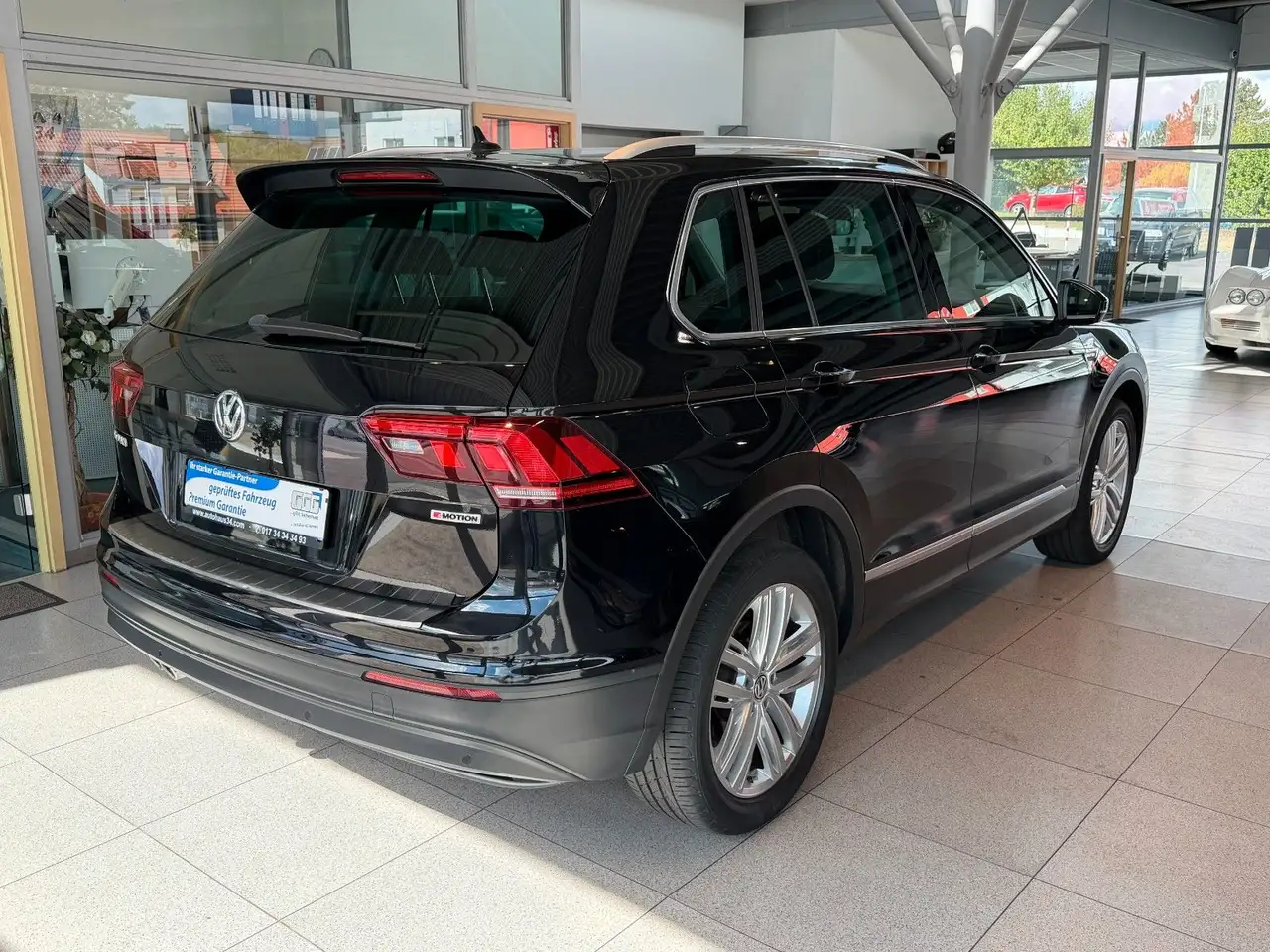 2019 Volkswagen Tiguan Join 4Motion STANDHEIZUNG AHK, photograph 9