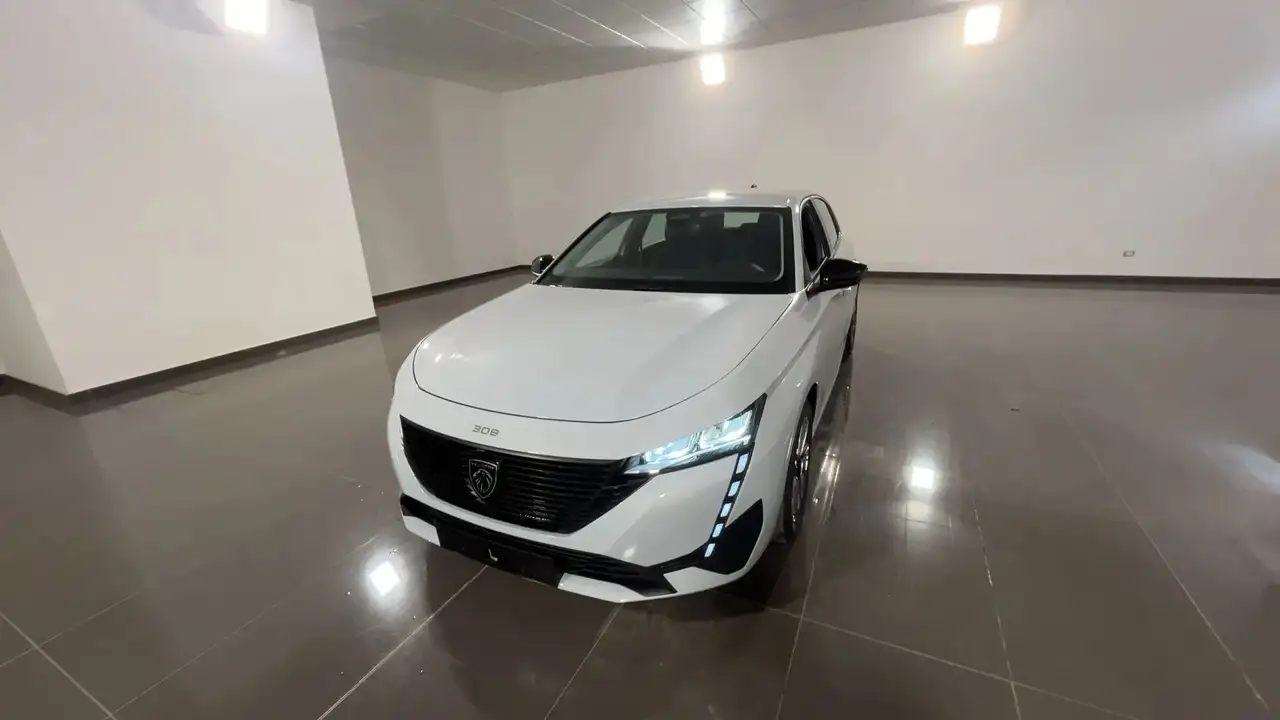 Peugeot 308 308 1.2 puretech t Active Pack s&s 130cv — photo 1 of 22