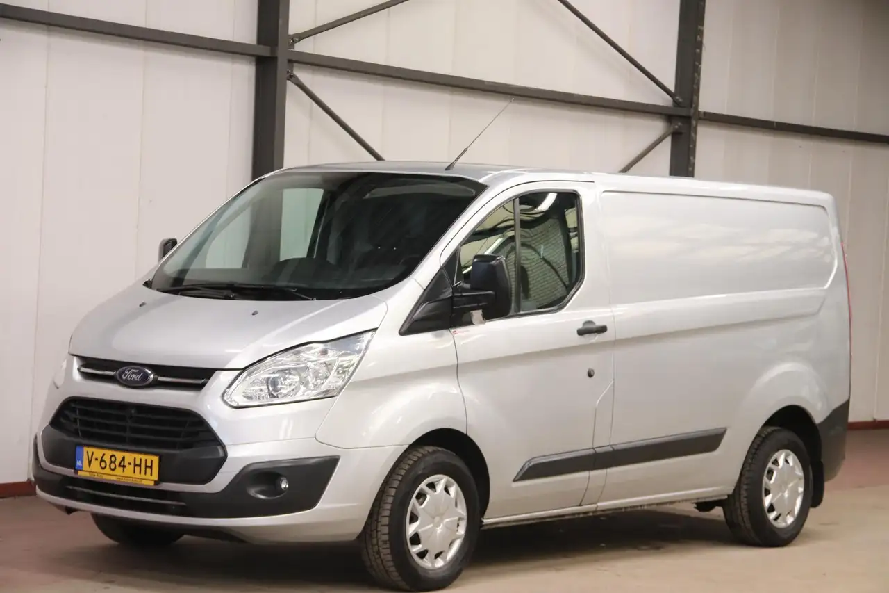 Ford Transit Custom 2.0 TDCI EURO 6 AIRCO CRUISE CONTROL — photo 1 of 15