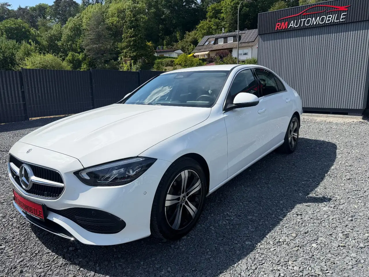 Mercedes-Benz C 180 LED/NAVI/KAMERA — photo 1 of 15
