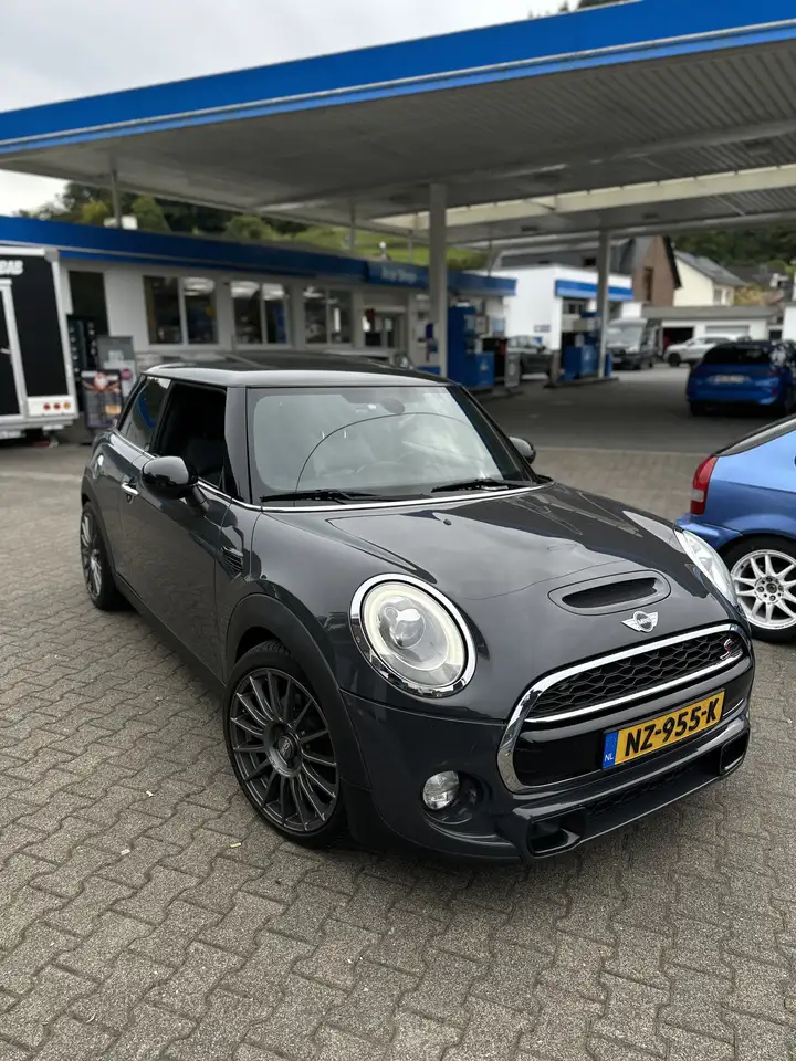MINI Cooper S 2.0 Coop.S Chili SB — photo 1 of 19