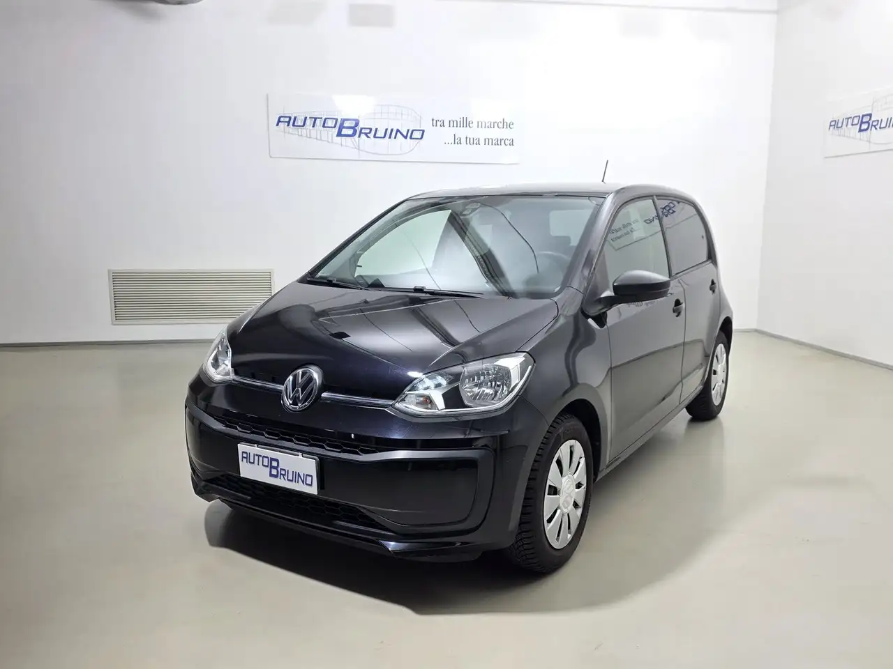Volkswagen up! up! 5p 1.0 Take up! 60cv solo 54.000 Km — photo 1 of 20