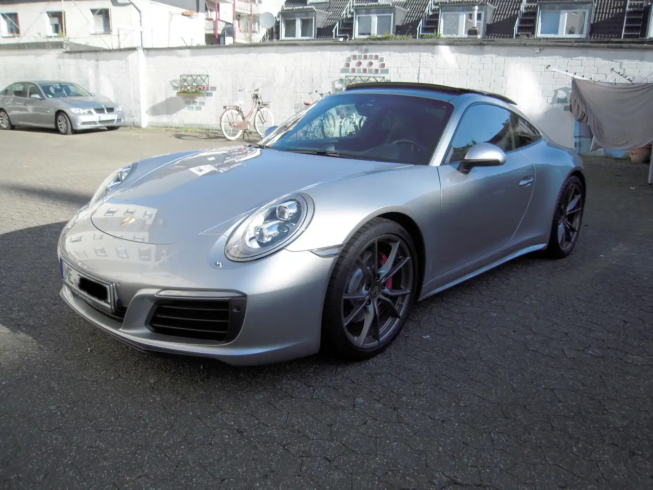 Porsche 991 Carrera 4 S Inzahlungnahme möglich!! Porsche Garantie noch bis 06.2027 — photo 1 of 13