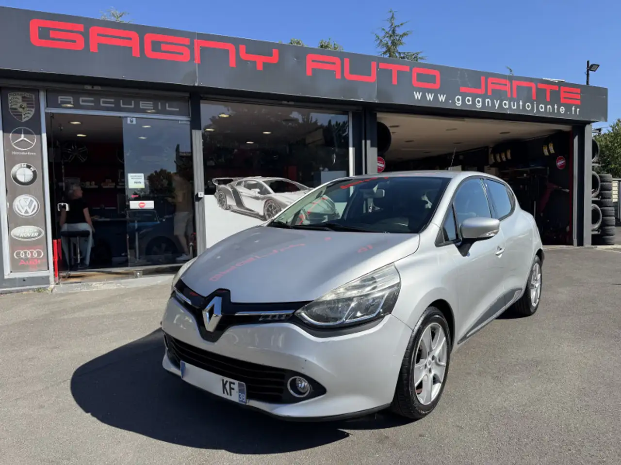 Renault Clio 0.9 TCE 90CH ENERGY DYNAMIQUE ECO² — photo 1 of 18