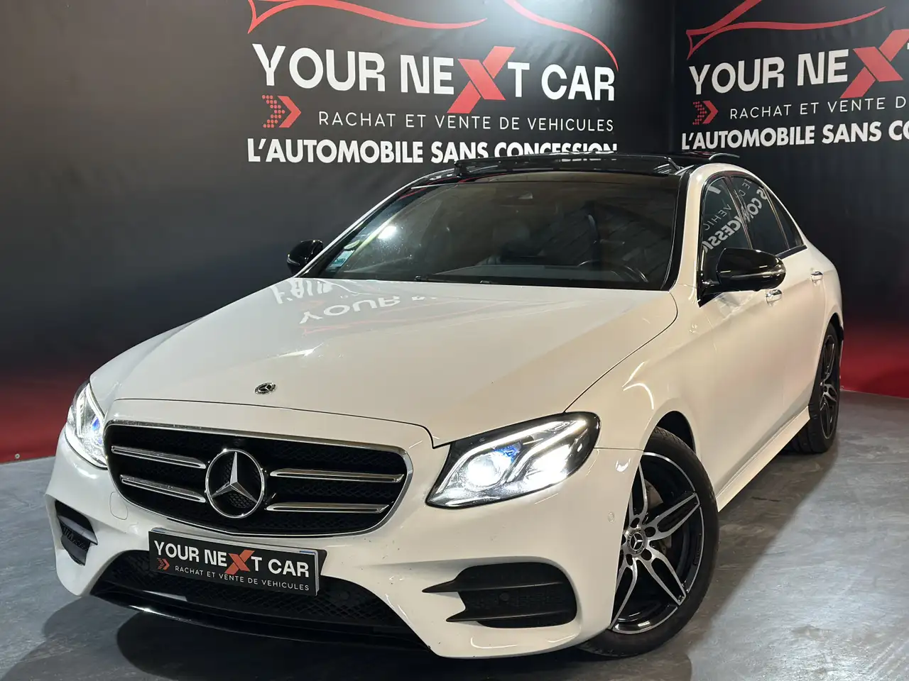 Mercedes-Benz E 220 220D AMG LINE — photo 1 of 22