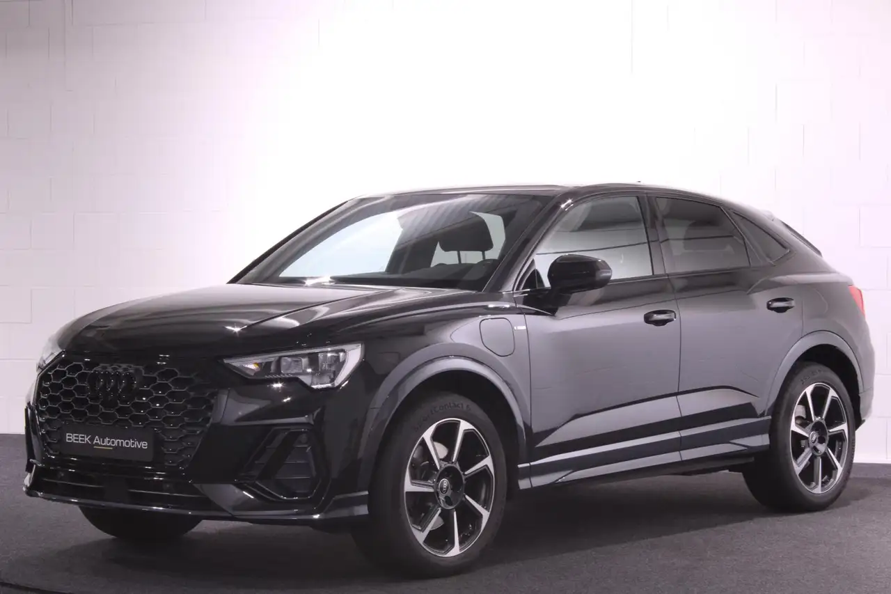 Audi Q3 Sportback 45 TFSIe S Edition | PANO | 360CAM | STO — photo 1 of 29