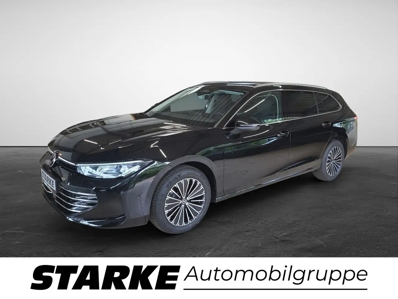 Volkswagen Passat Variant 1.5 eTSI DSG Elegance — photo 1 of 15