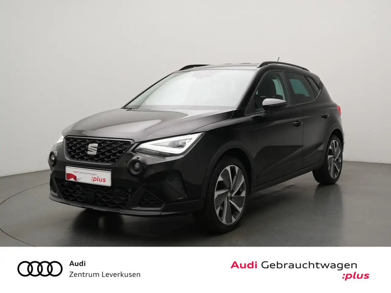 SEAT Arona Style Edition DSG NAVI VIRT AHK ACC KAM — photo 1 of 18