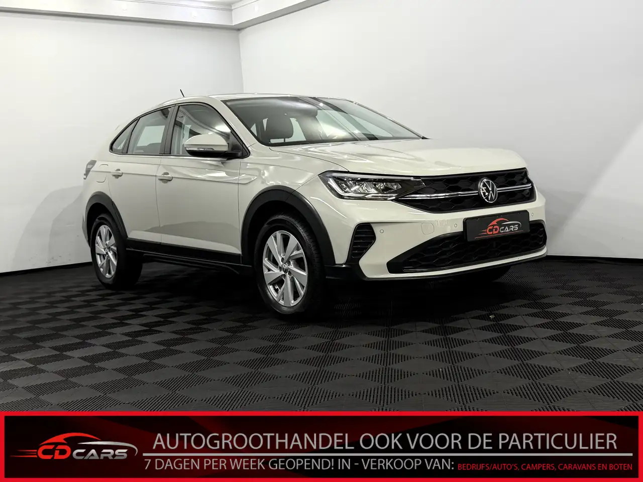 Volkswagen Taigo 1.0 TSI Life Airco, Parkeersensoren, Apple carplay — photo 1 of 27