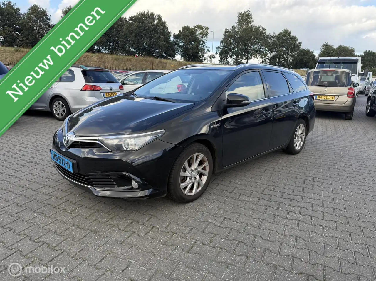 Toyota Auris 1.8 Hybrid Executive BTW AUTO