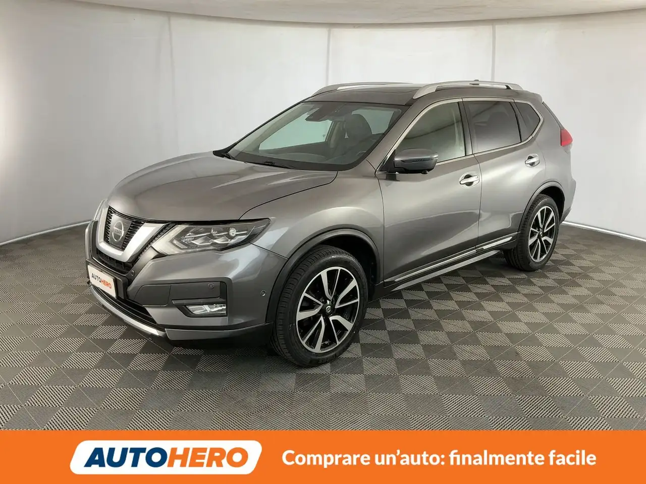 Nissan X-Trail 1.6 dCi Tekna — photo 1 of 15