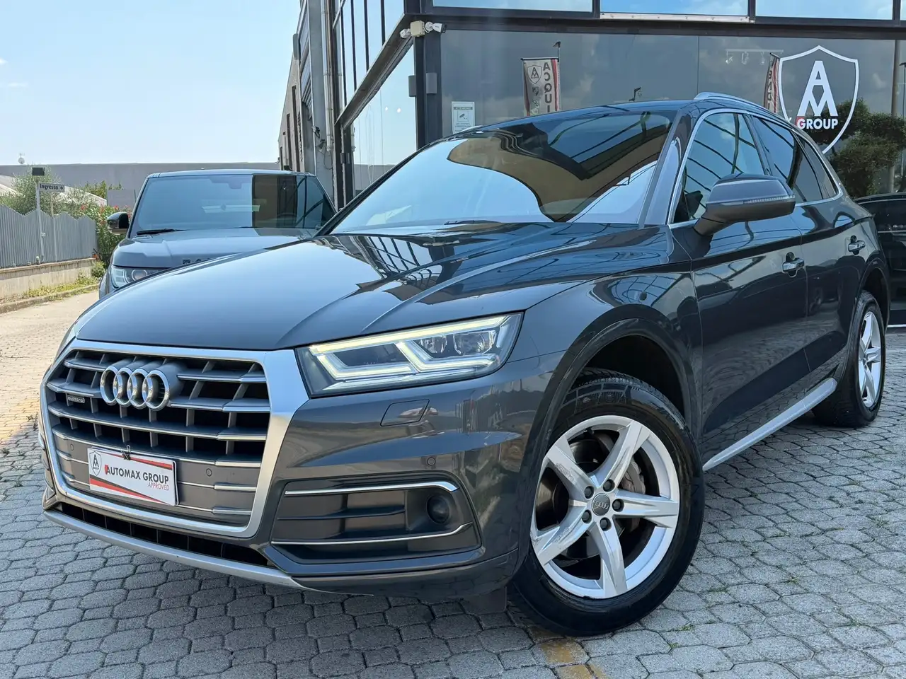 Audi Q5 2.0 tdi Advanced 190cv s-tronic — photo 1 of 15