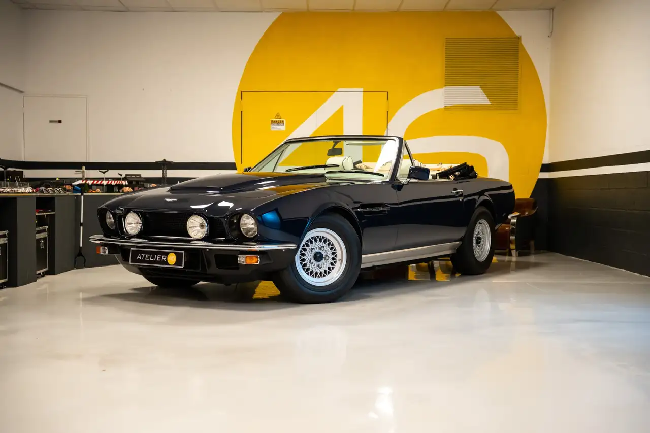 Aston Martin V8 Volante — photo 1 of 15