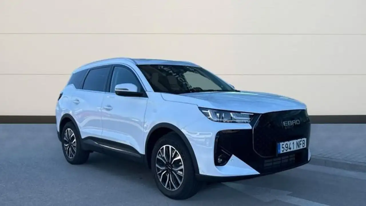 Ebro s700 1.5 TGDI PHEV LUXURY E-CVT 279 5P — photo 1 of 24
