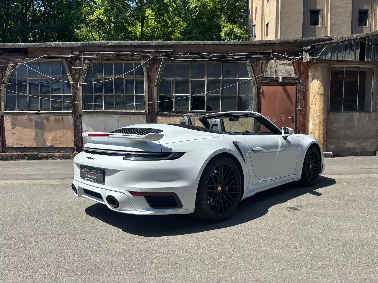 2021 Porsche 911 992 Turbo Cabriolet SportDesign Aero-Kit, photograph 4