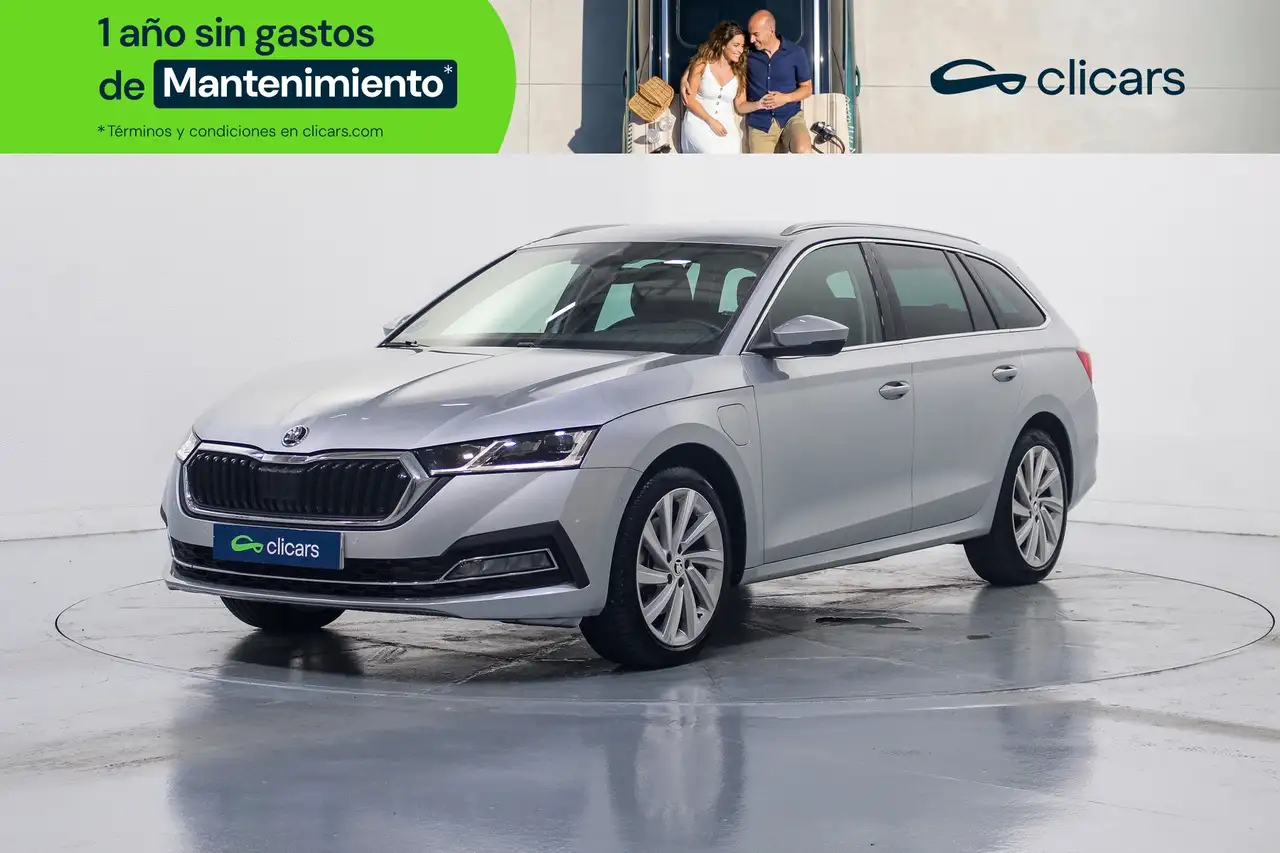 Skoda Octavia Combi 1.4TSI PHEV Style DSG — photo 1 of 15