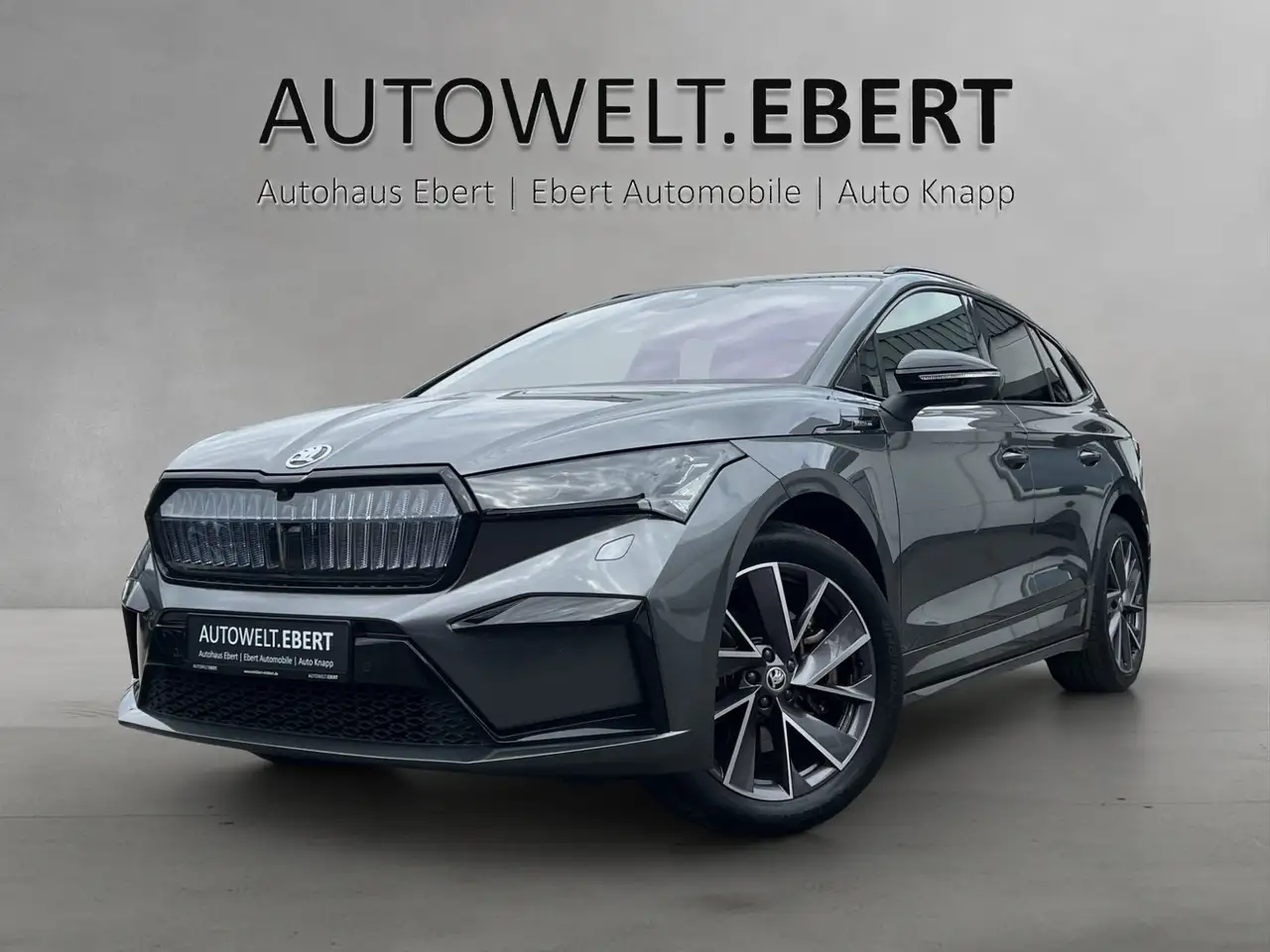 Skoda Enyaq iV 80x Sportline/WÄRMEPUMPE/PANO/HUD/360°/ — photo 1 of 18