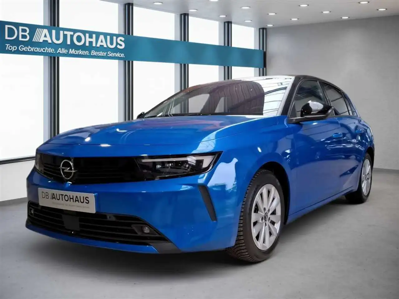 Opel Astra Astra Business Elegance 1.2 Turbo Automatik — photo 1 of 26