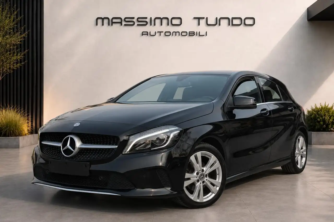 Mercedes-Benz 180 A d Sport — photo 1 of 12