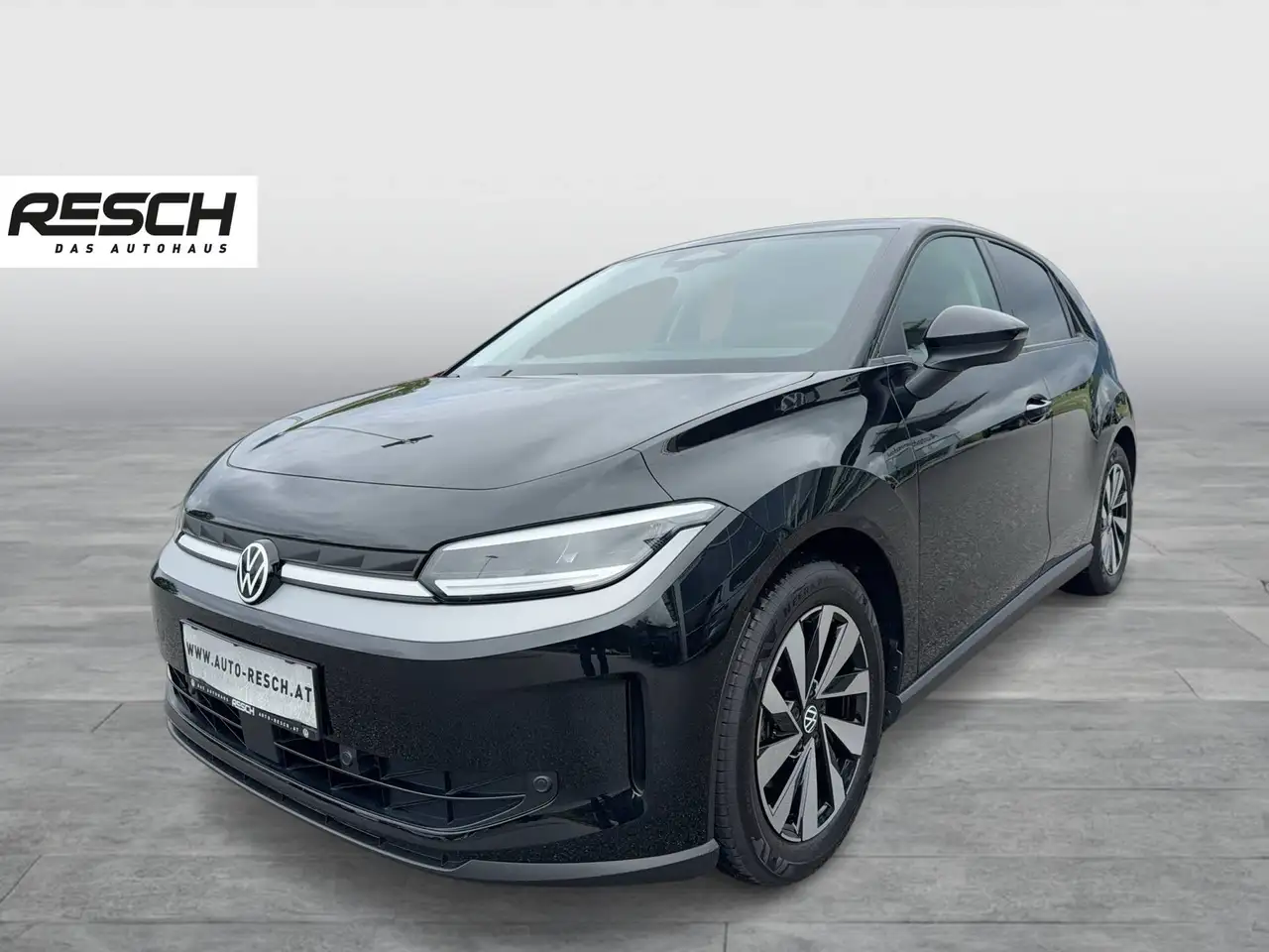 Volkswagen ID. Polo Life Edition 155 kW - 52 kWh — photo 1 of 32