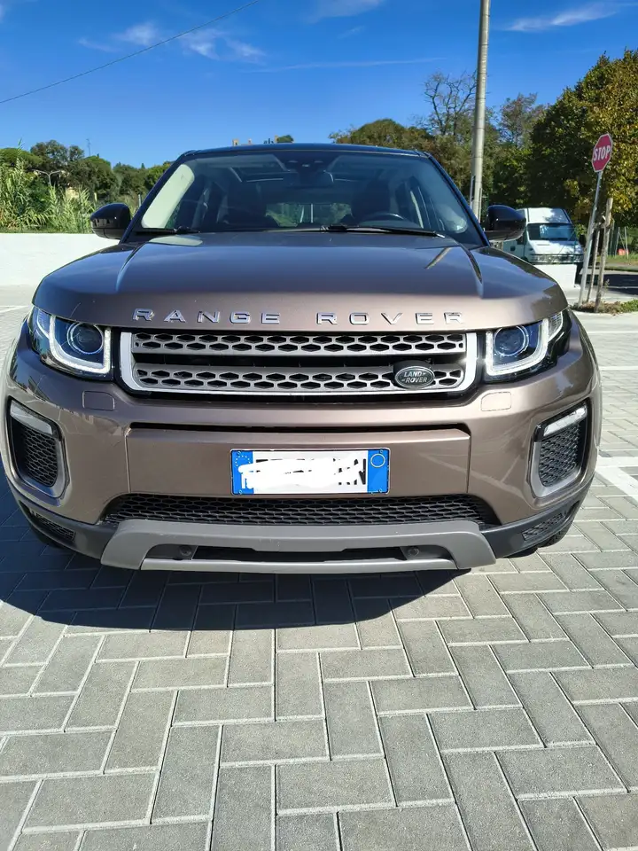 Land Rover Range Rover Evoque HSE Dynamic — photo 1 of 15