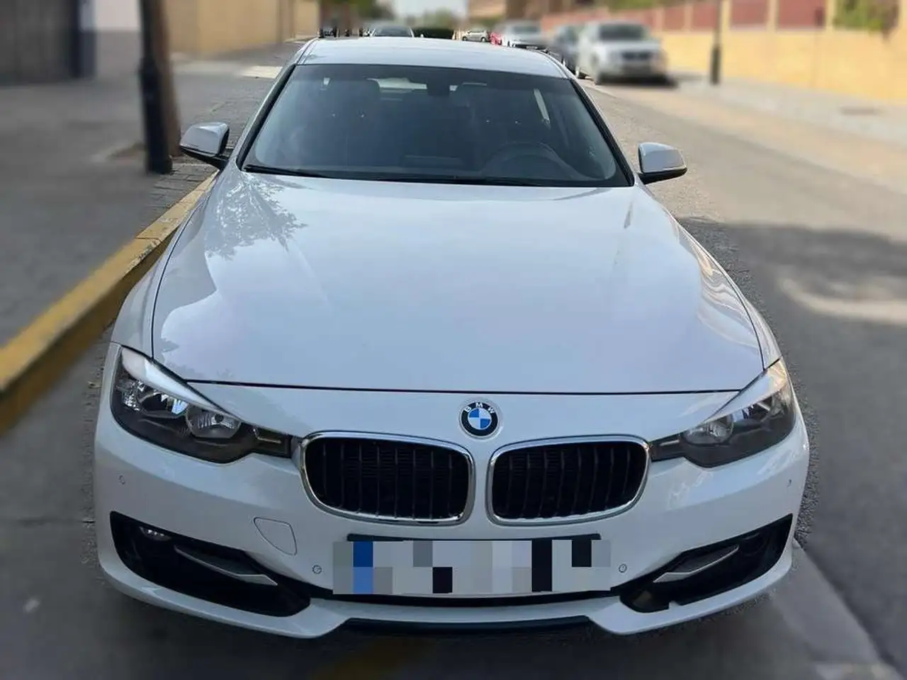 BMW 320 320dA Sport — photo 1 of 40