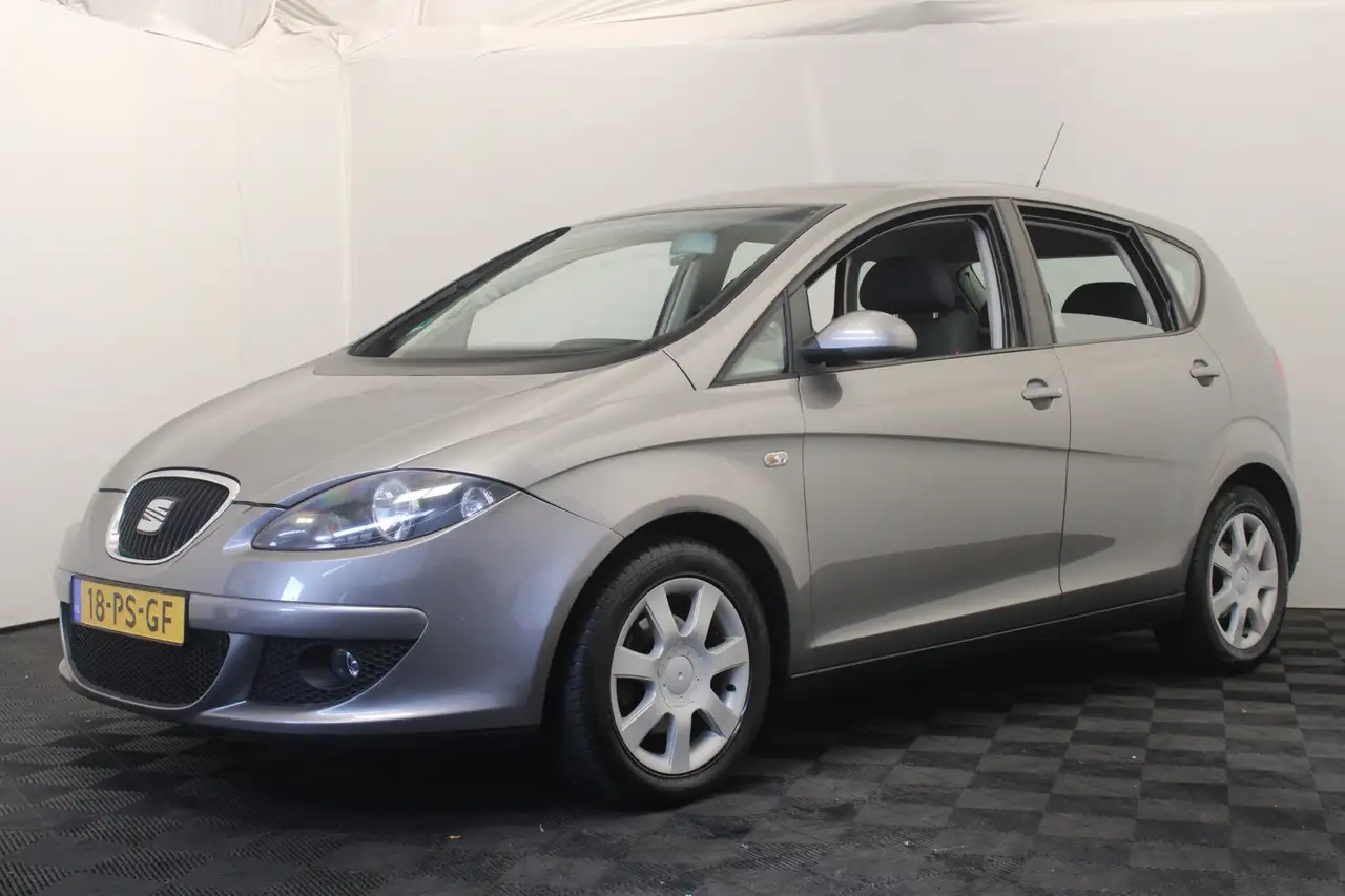 SEAT Altea 1.6 Stylance — photo 1 of 17