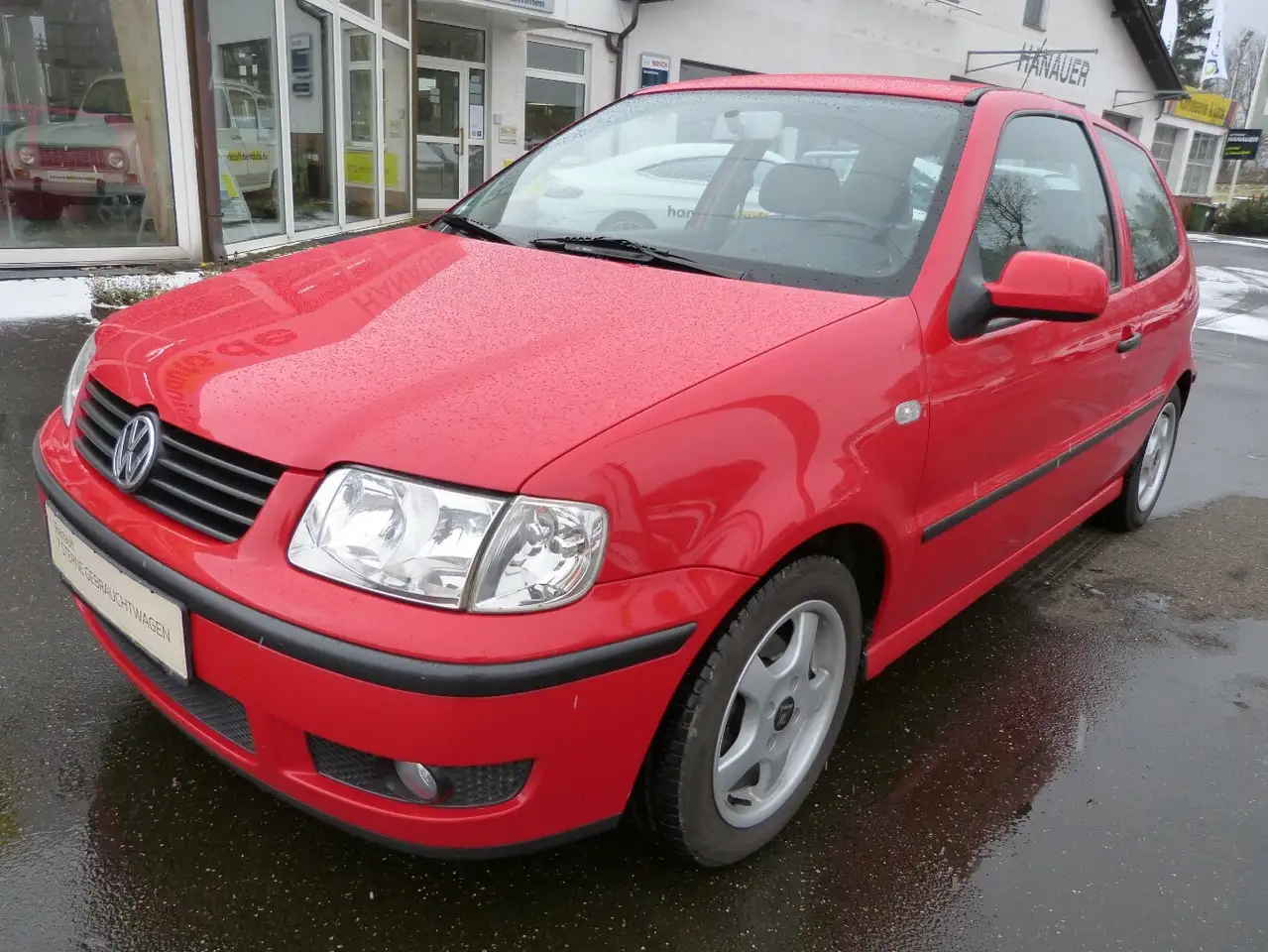 Volkswagen Polo Comfortline 1.4 MPI — photo 1 of 15