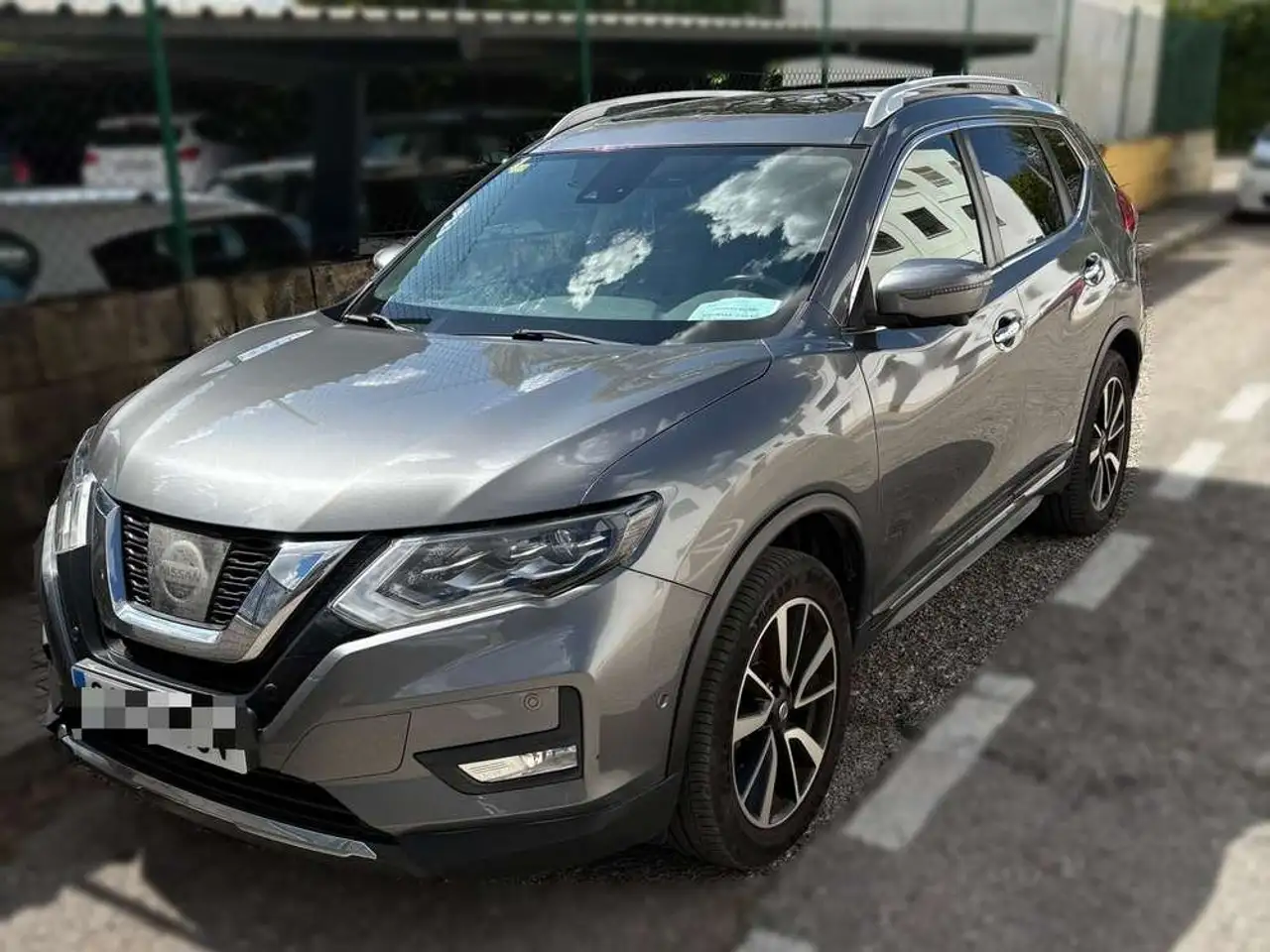 Nissan X-Trail 1.6 dCi TEKNA — photo 1 of 7