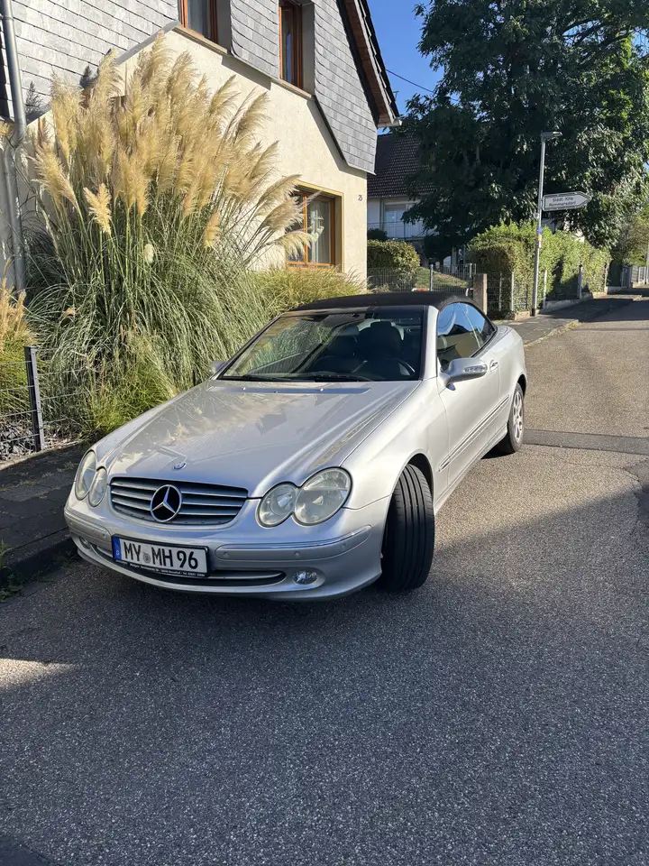 Mercedes-Benz CLK 200 Elegance — photo 1 of 7