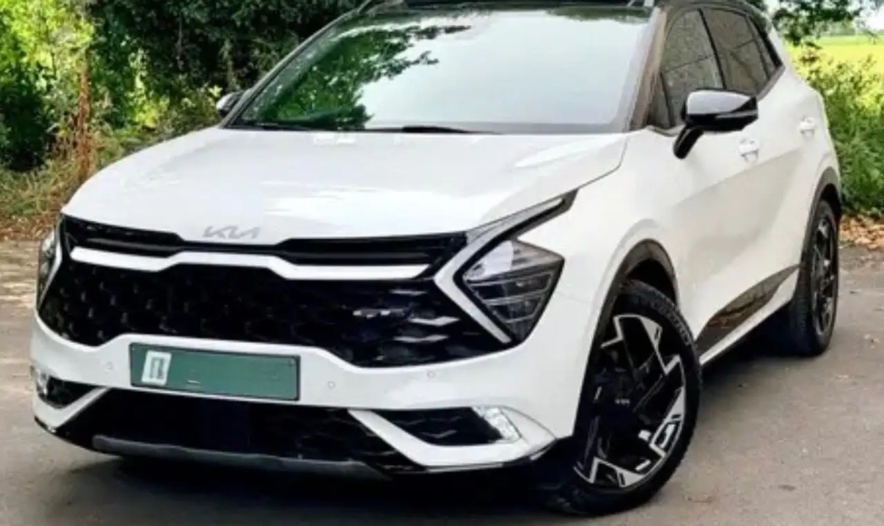 Kia Sportage 1.6 CRDi 136ch MHEV DCT7 4x2 GT Line Premium — photo 1 of 17