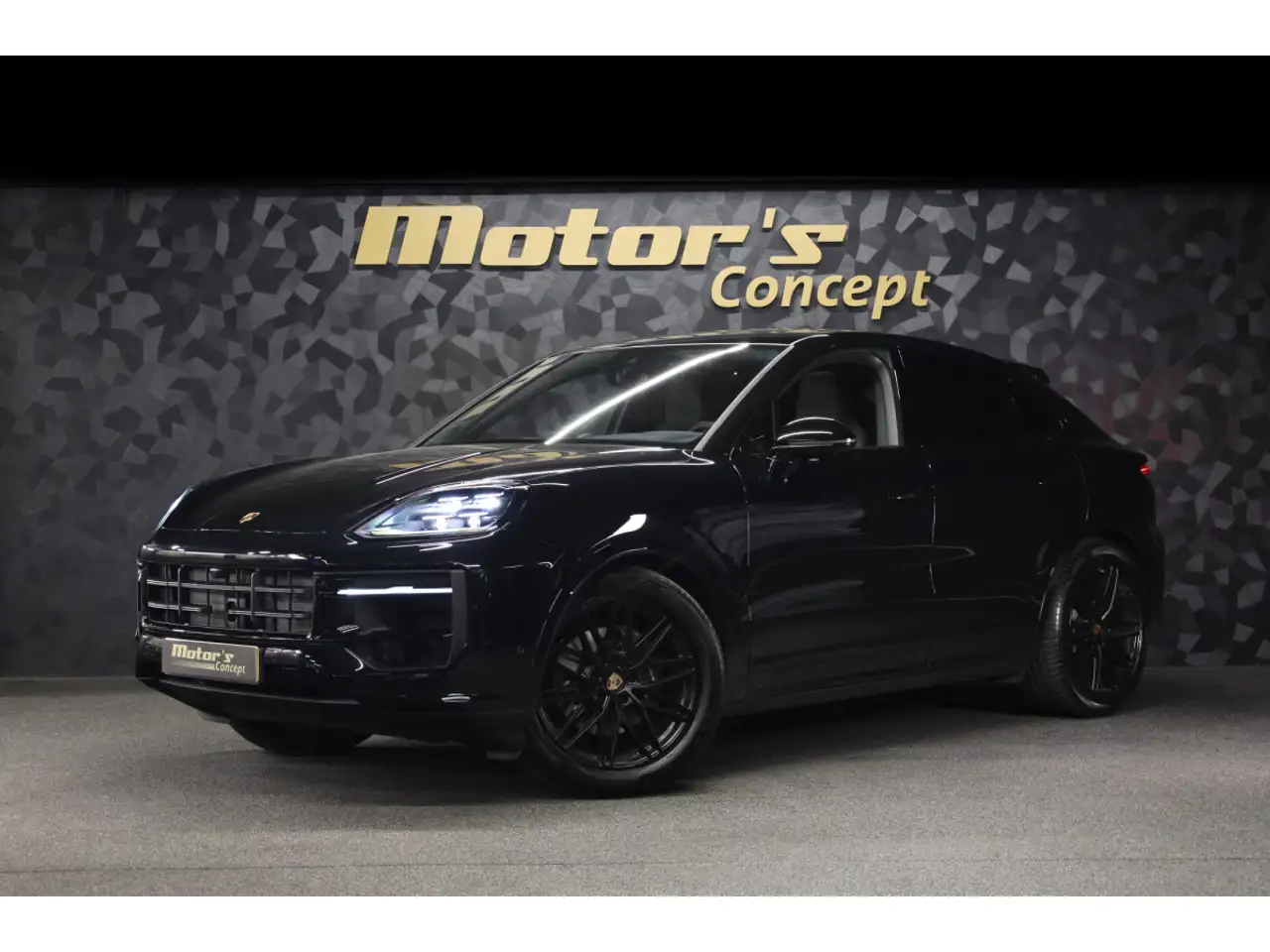 Porsche Cayenne Coupé - Pack carbone — photo 1 of 13
