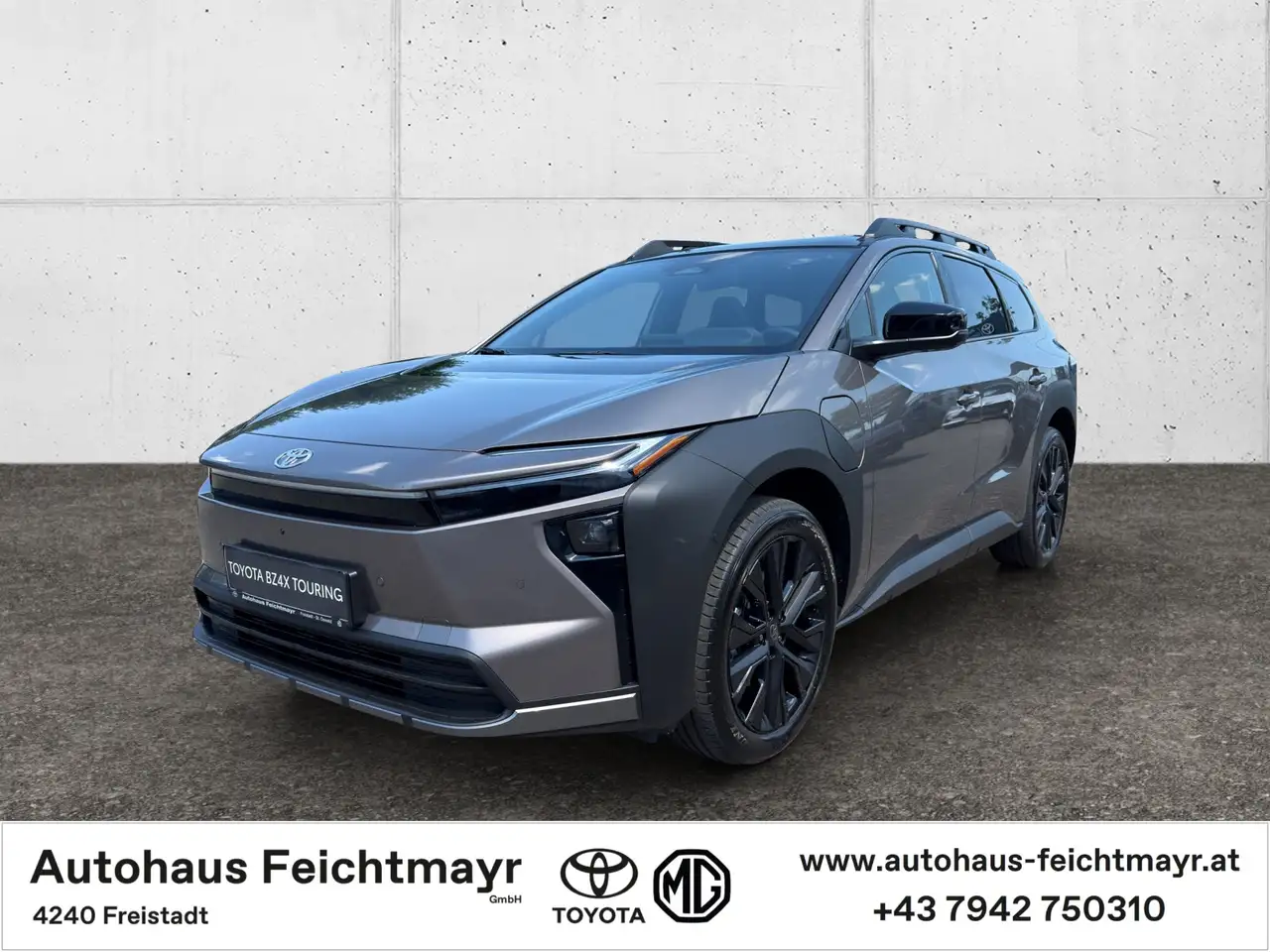 Toyota bZ4X Touring AWD Lounge 75kWh - 479 km Elektrik 5t. — photo 1 of 11
