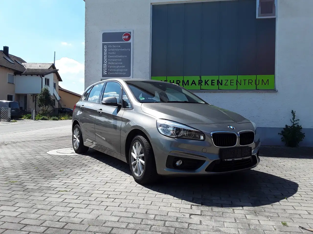 BMW 218 218 i Advantage/100% BMW Scheckheft/Android-AppleCarPlay nachgerüstet — photo 1 of 19
