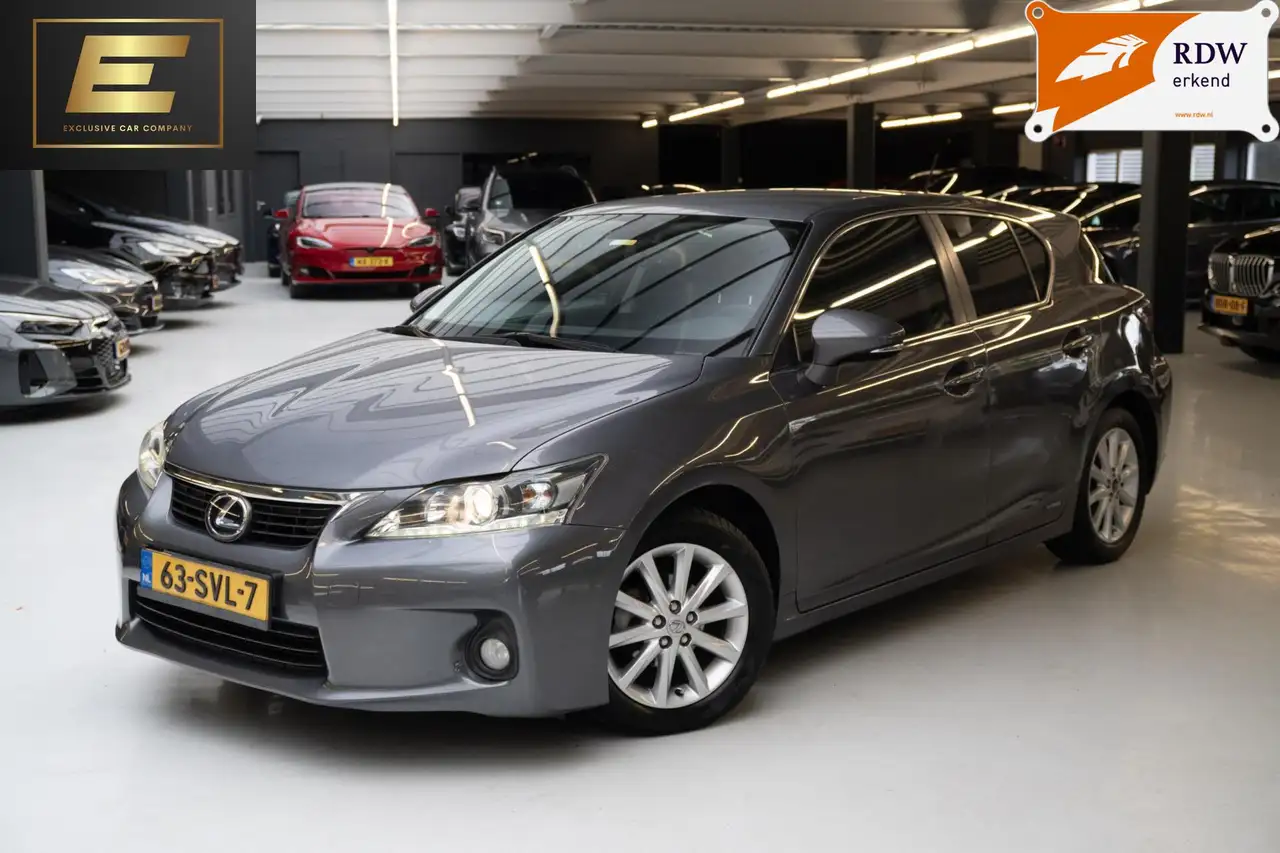 Lexus CT 200h Business Line |Lichtmetalen velgen | Orig. NL — photo 1 of 40