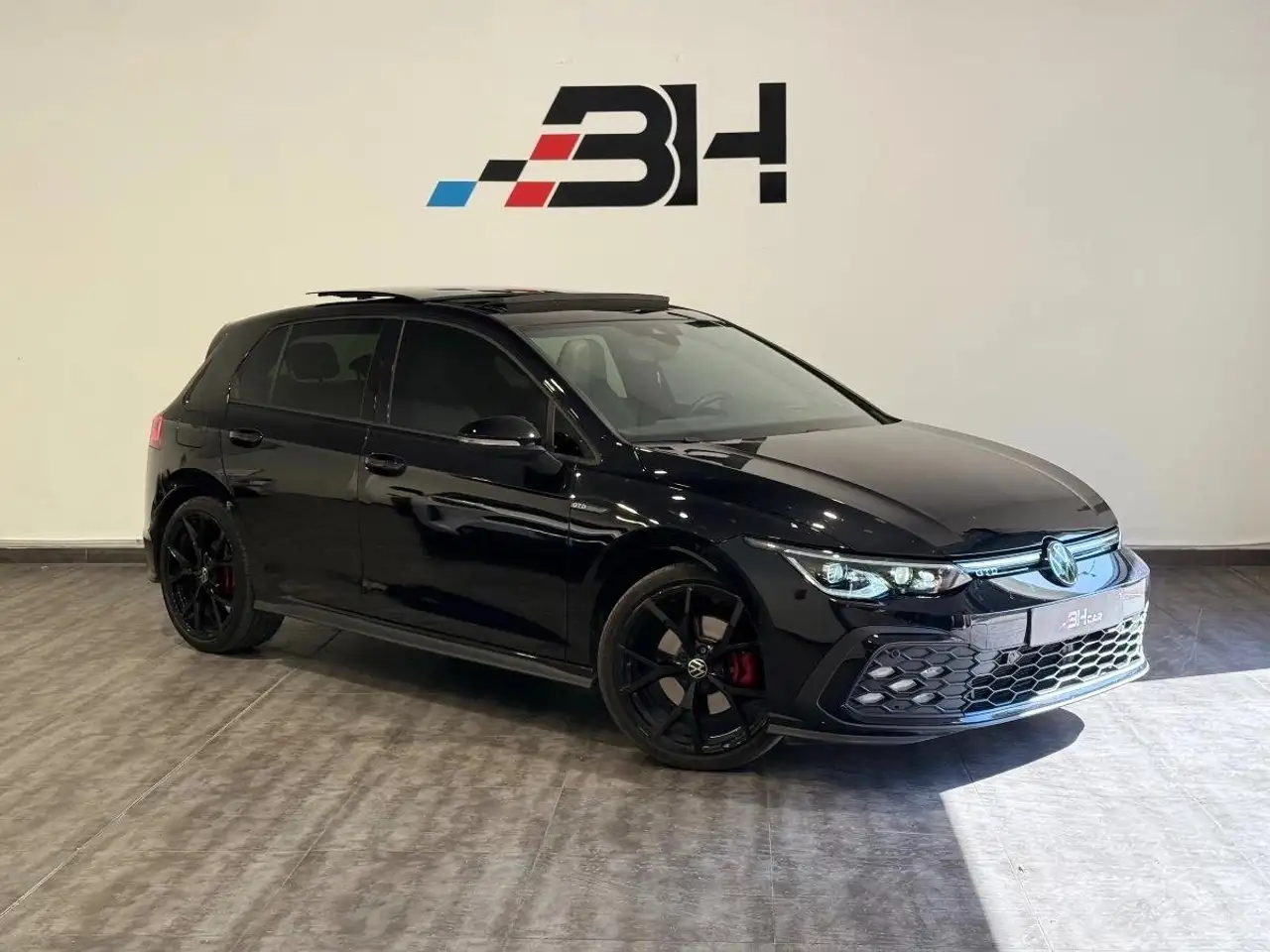 Volkswagen Golf 2.0 TDI 200CV SCR GTD DSG /FULL OPTION / SUIVI COMPLET / TOIT OUVRANT / GARANTIE / — photo 1 of 31