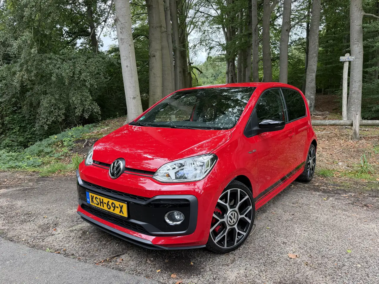Volkswagen up! GTI 1.0 TSI 116PK | 5-deurs | Drive — photo 1 of 14