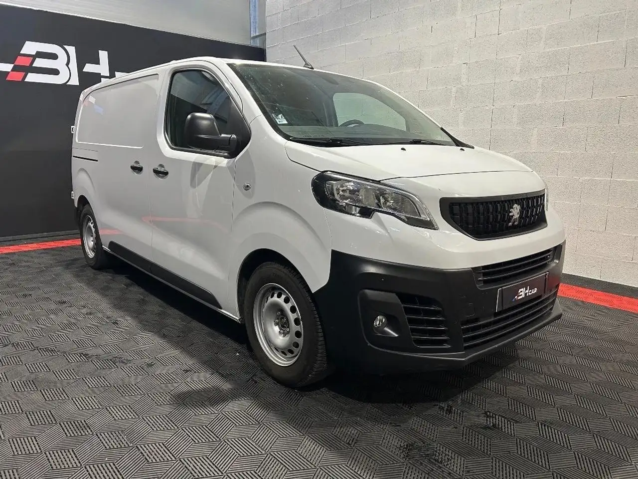 Peugeot Expert Vu FOURGON 2.0 BLUEHDI 145 L2 PACK ASPHALT EAT BVA- 12 491 HT — photo 1 of 26