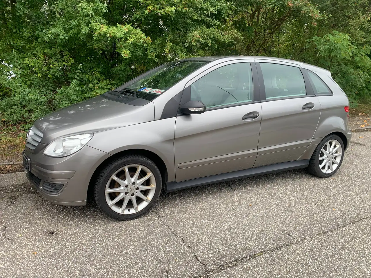 Mercedes-Benz B 170 B-Klasse KLIMA . AHK . TÜV NEU — photo 1 of 10